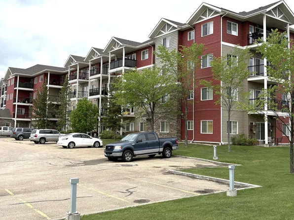 273 Charlotte Way #402, Sherwood Park, AB T8N 0N9