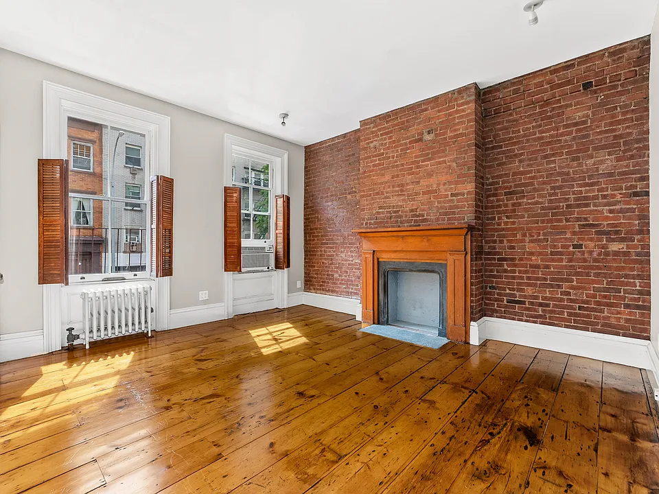 143 E 13th St #1