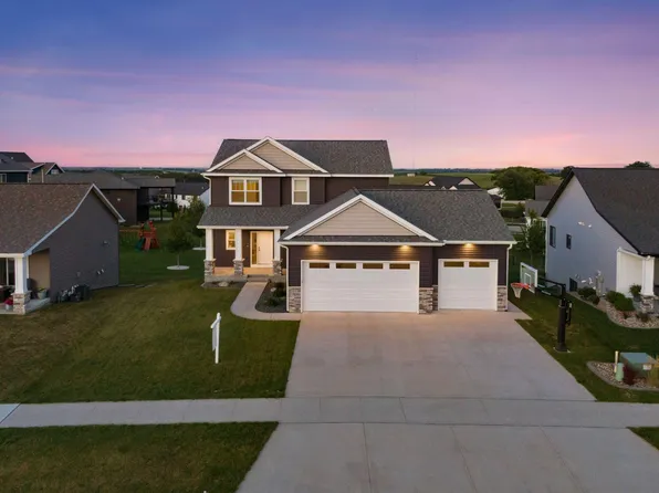 855 Towne Dr NE, Byron, MN 55920