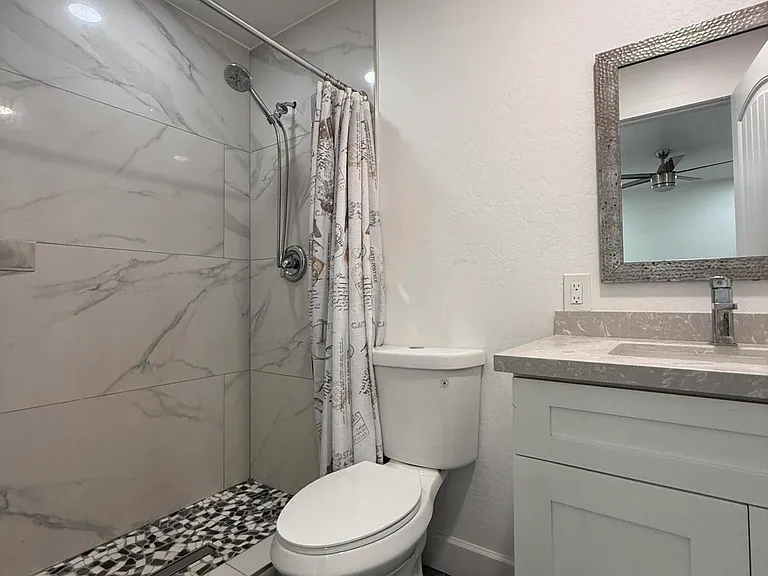12022 W Ash St — Photo 14