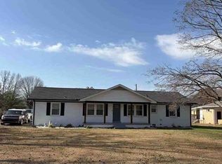 110 Sherwood Dr, Waverly, TN 37185