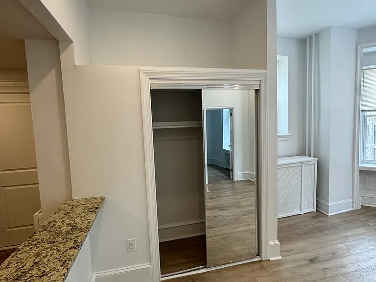 404 W Chelten Ave #1R — Photo 17