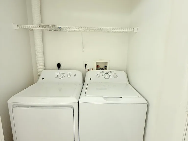 255 Evernia St #1120 — Photo 15