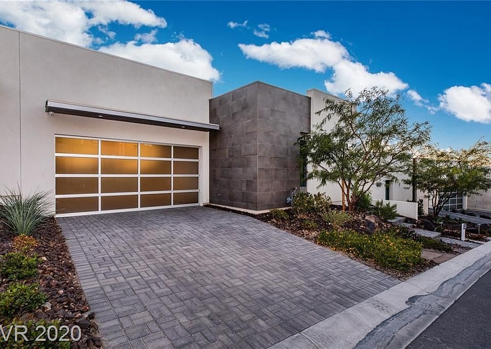1st image of 451 Serenity Point Dr