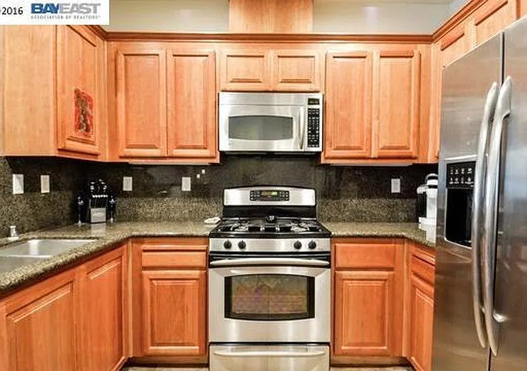 3290 Maguire Way — Photo 4