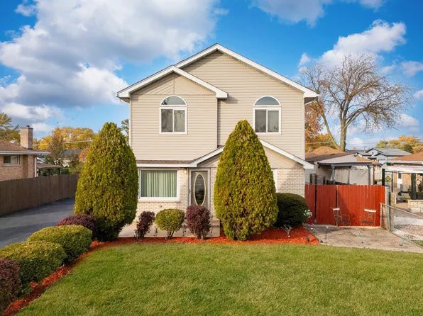 7806 W 83rd St, Bridgeview, IL 60455