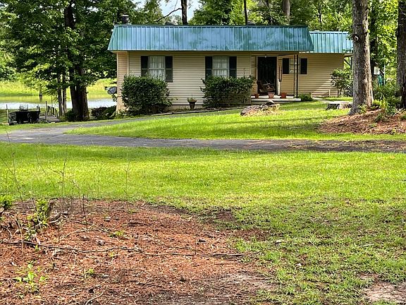 2nd image of 96 Meadowbrook Dr