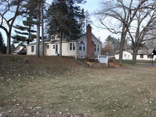 856 N Shore Dr, Forest Lake, MN 55025