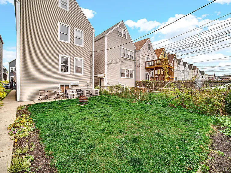 2951 N Allen Ave #1 — Photo 16
