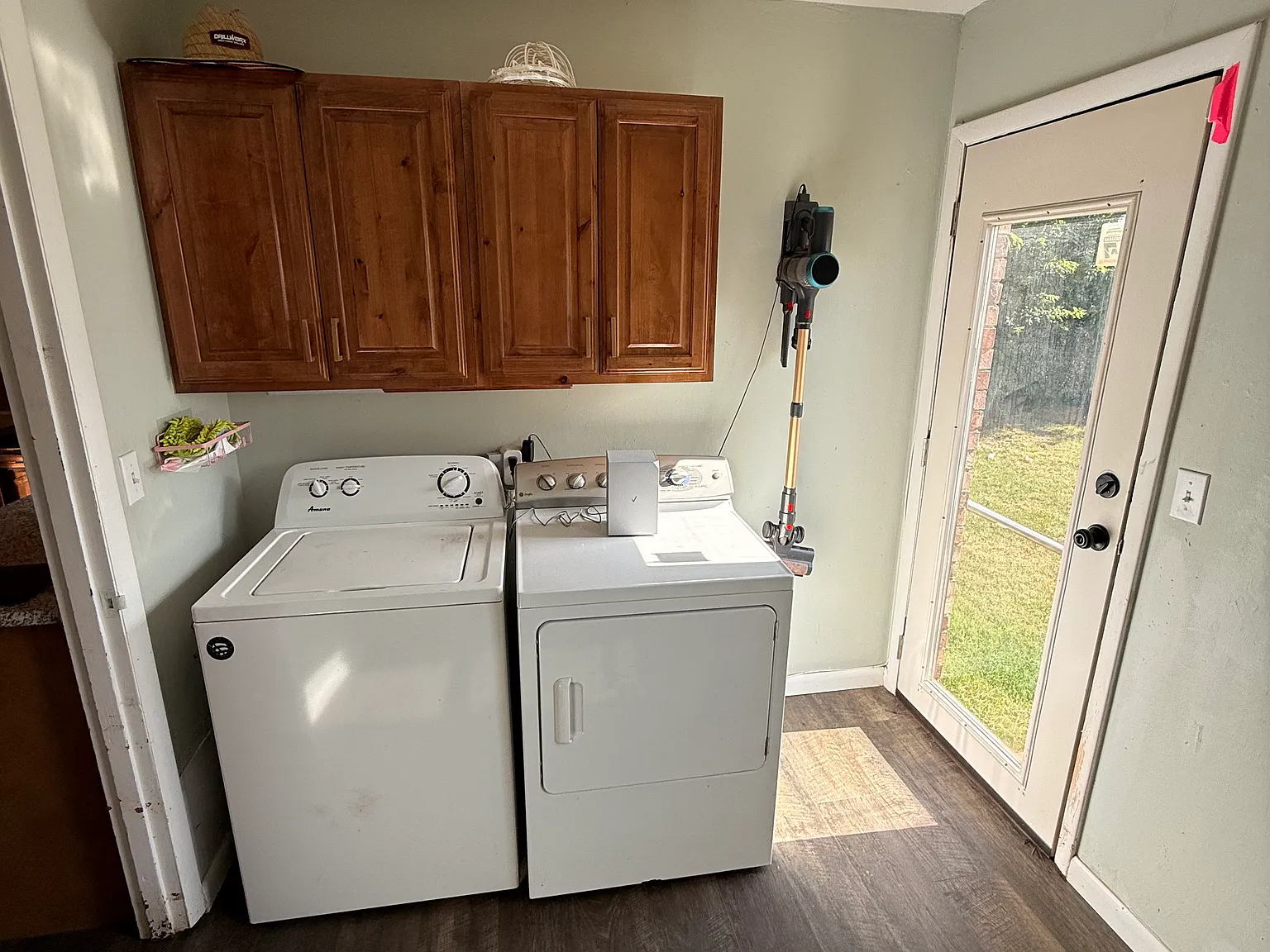 3105 N Lindsay Ave — Photo 4