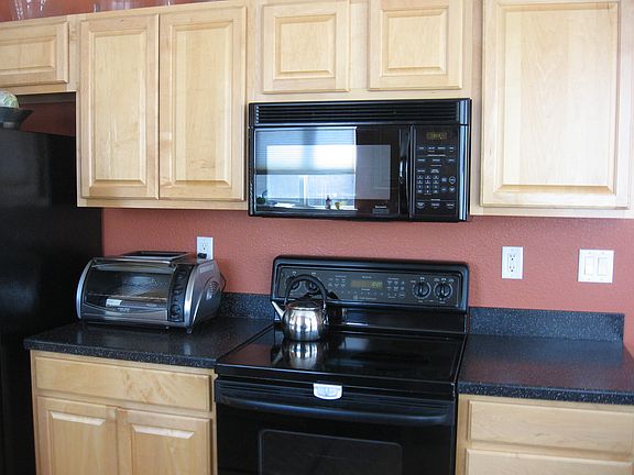 Kitchen - Stove and microwave