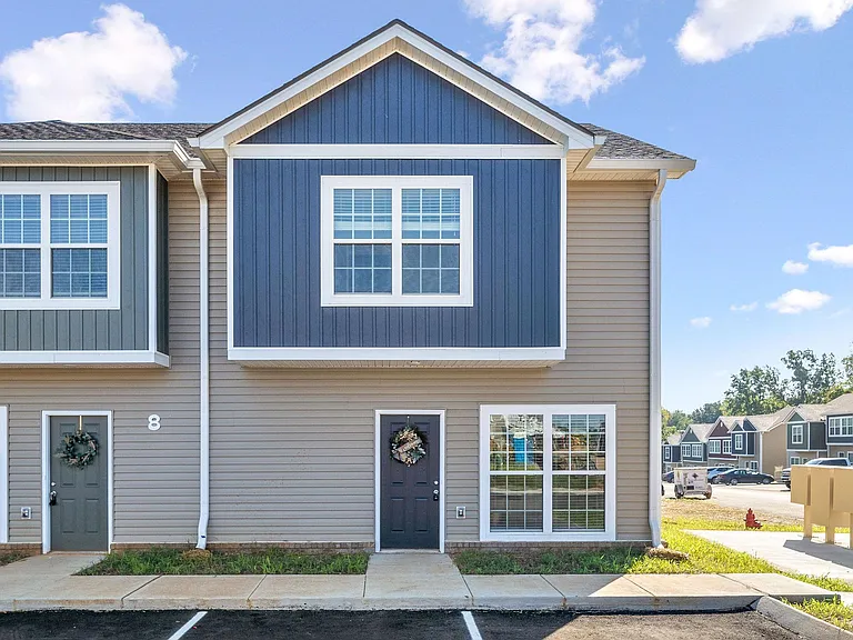 401 Victory Rd — Photo 63