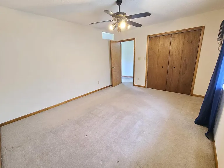 16924 Amstutz Rd — Photo 10
