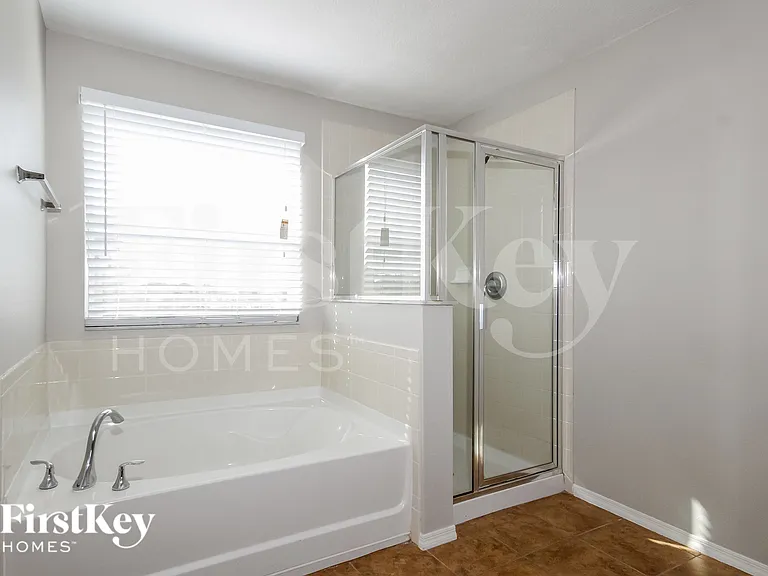 4184 Festival Pointe Blvd — Photo 17