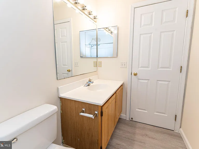 3500 Sanibel Cir #3516 — Photo 28