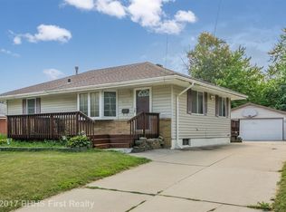 4112 E 10th St, Des Moines, IA 50313