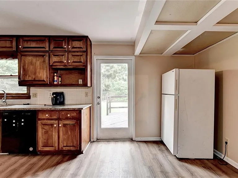 268 Allen Ct SW — Photo 17