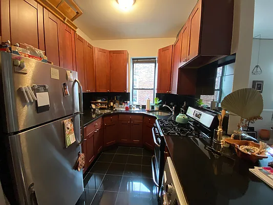 Rented by Mdays Realty | media 14