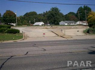 401 S Main St, Creve Coeur, IL