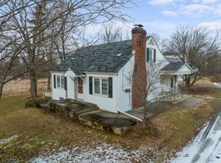 61 Leffler Hill Rd, Flemington, NJ 08822