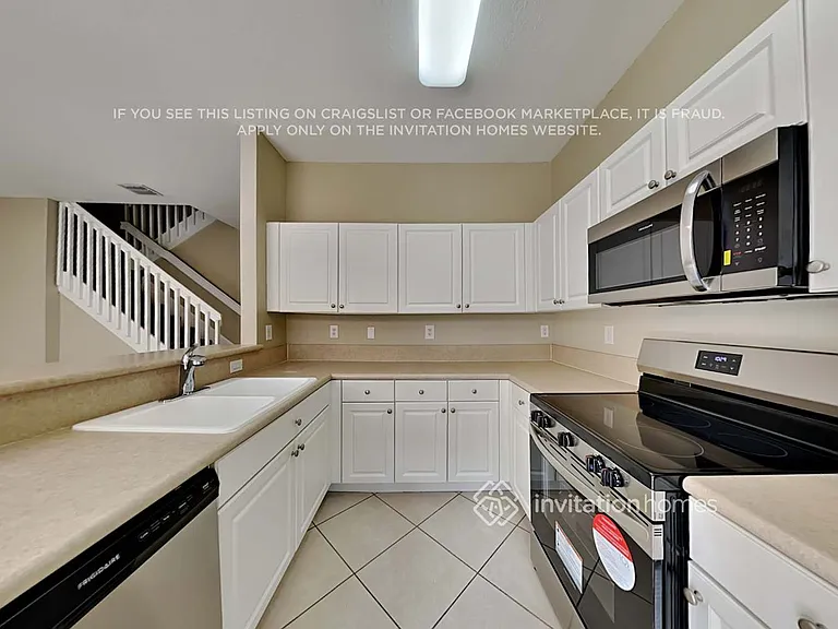 12858 SW 134th St — Photo 9