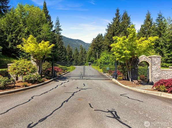 16323 Reserve Drive SE, North Bend, WA 98045