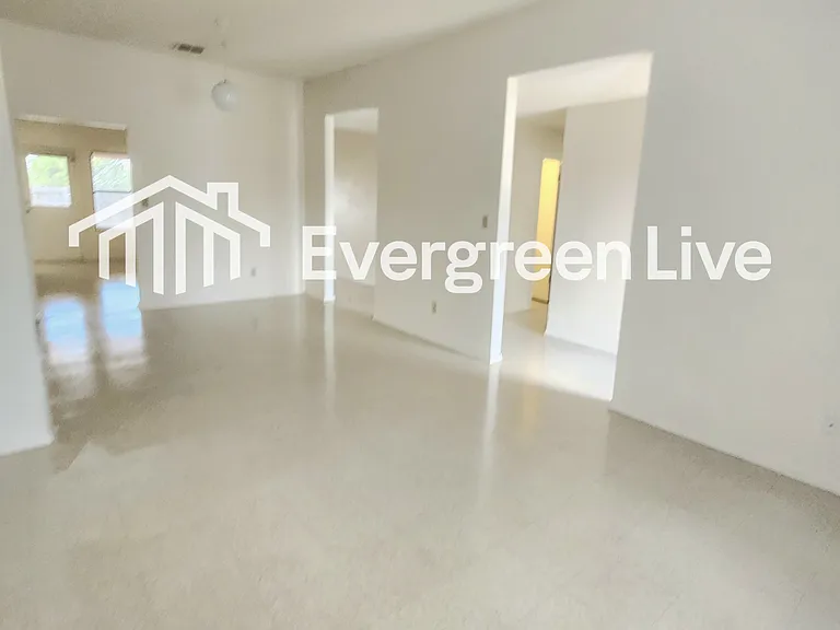 1323 San Felipe Ct — Photo 3
