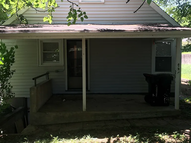 1507 Arling Ave — Photo 3
