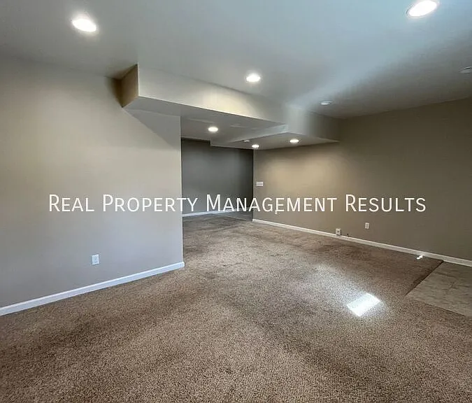 4002 Petes Ct #4002 — Photo 10