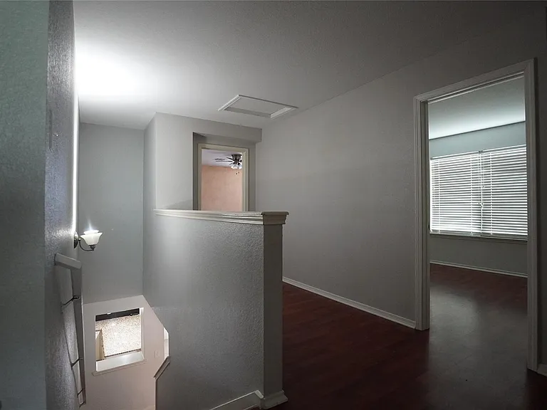 5600 War Admiral Dr — Photo 5