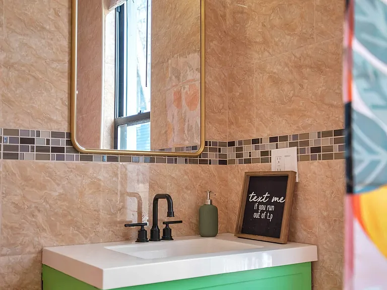 31 Canner St #1 — Photo 7