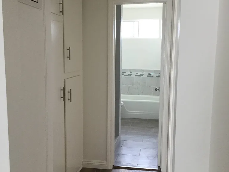 942 N Gardner St #203 — Photo 5