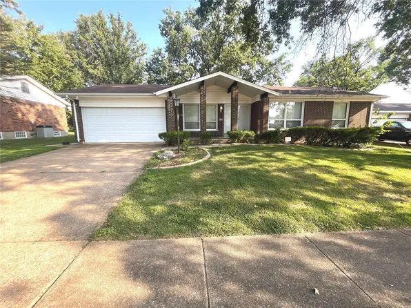 3782 Baville Ct, Florissant, MO 63034