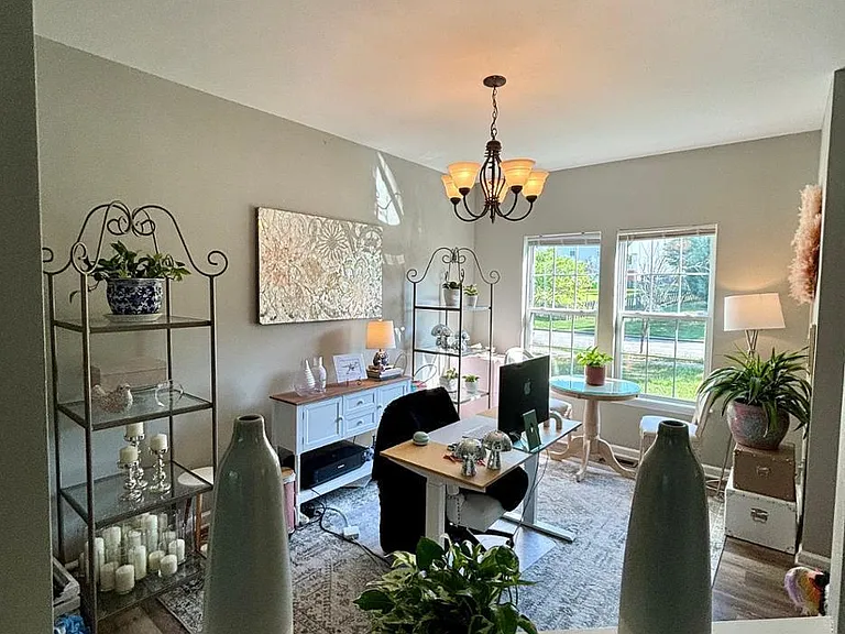 2316 Spruce Shadows Ln — Photo 3