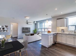 2622 Keele St #9, Toronto, ON M6L 2P1