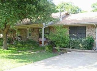 101 York St, Wills Point, TX 75169