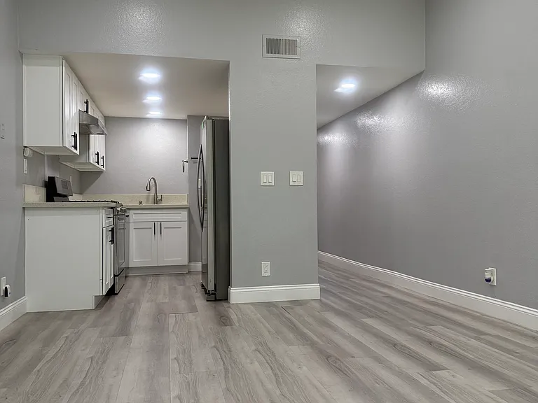 8322 Bolsa Ave — Photo 2