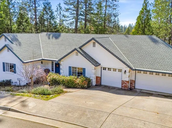 132 Picadilly Ln, Grass Valley, CA 95949