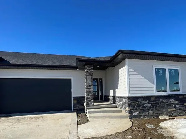 4581 Whitetail Ct, Sioux City, IA 51106