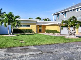 858 Bay Point Dr, Madeira Beach, FL 33708