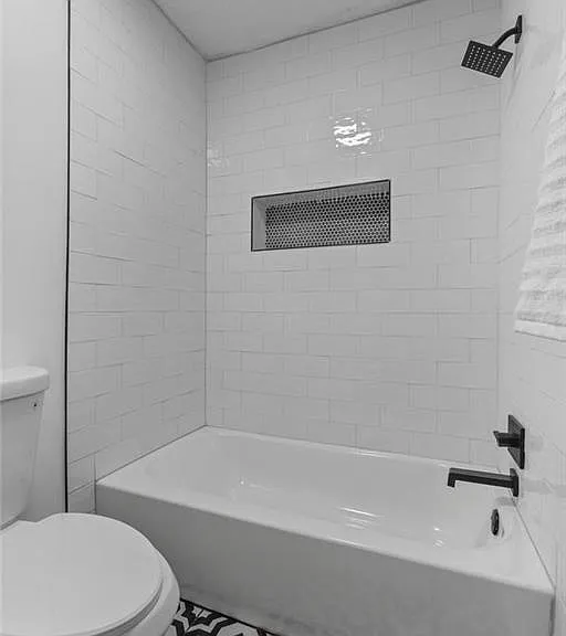 9404 Cypress Ln — Photo 18