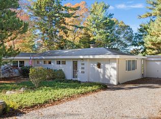 8 Joyce St, Stonington, CT 06378