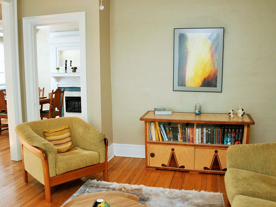 1st image of 84 Saint James Pl
