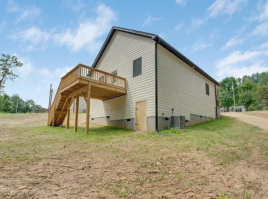 504 North Drive - 1 — Photo 3