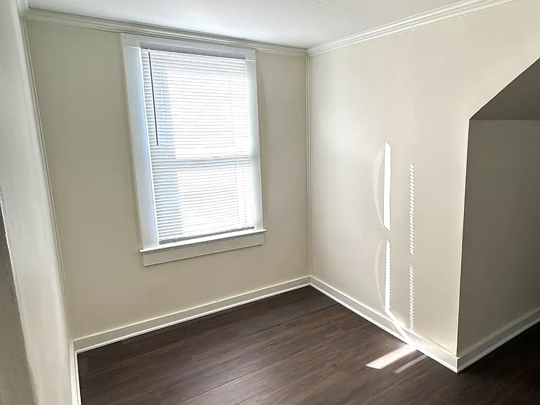 1212 Fisher St — Photo 8