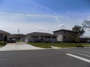 540 211th St, Dyer, IN 46311