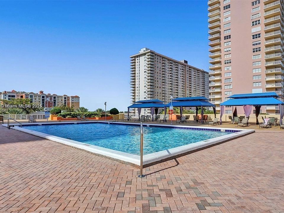 1st image of 231 174th St APT 902
