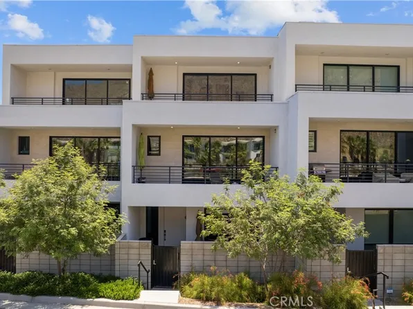 958 Cameron Center Dr, Palm Springs, CA 92264
