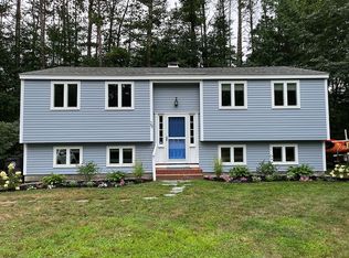 29 Canterbury Cir, Kennebunk, ME 04043