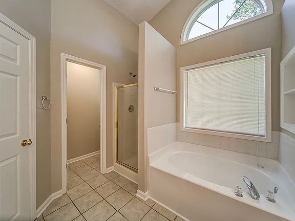 3rd image of 4840 Kiawah Ct
